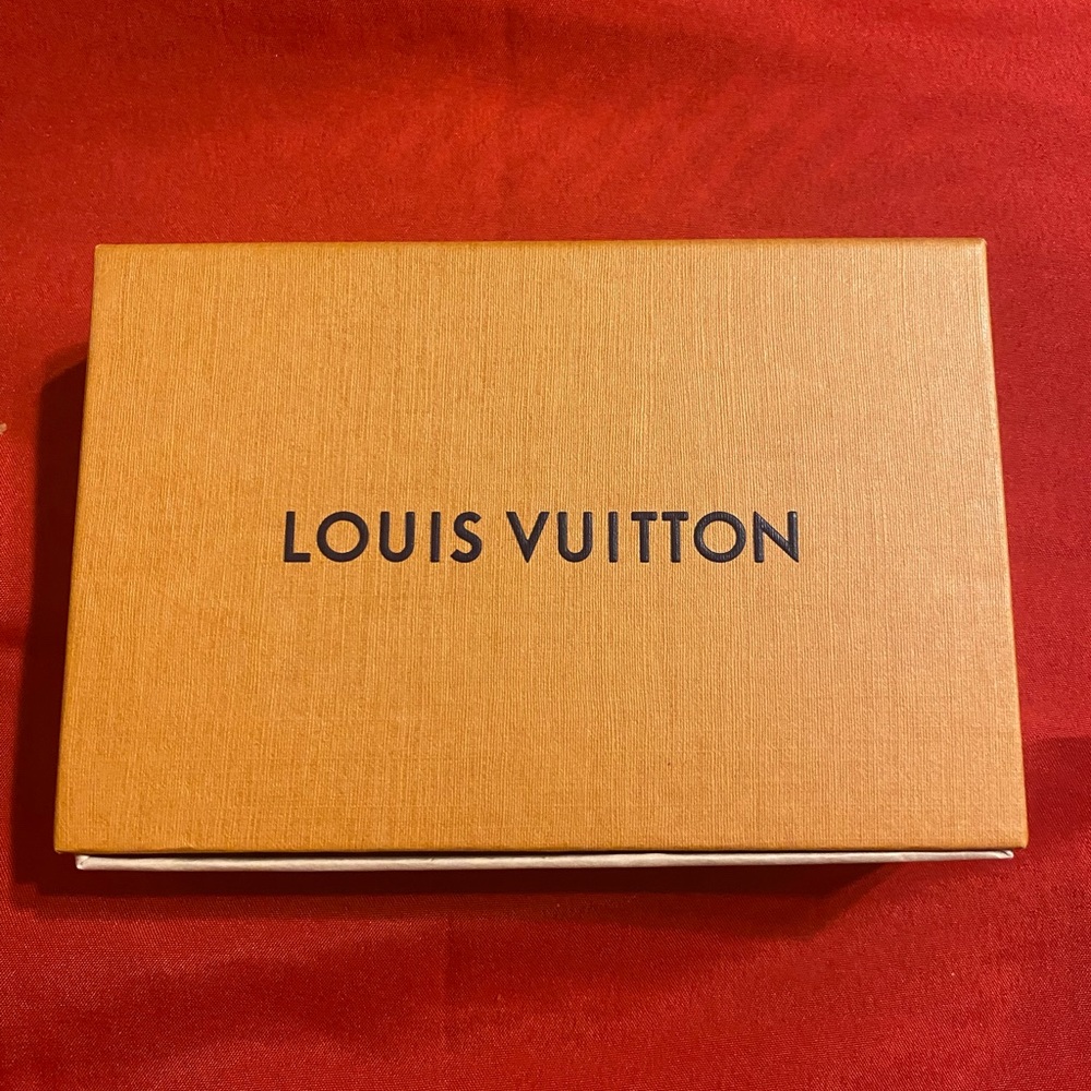 Louis Vuitton box